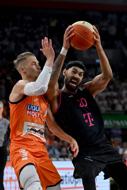 我们可以联 我们可以联